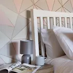 3 Bed, Central, Parking, Conference Centre 5 Mins- The Hub Casa de Férias