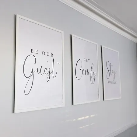 3 Bed, Central, Parking, Conference Centre 5 Mins- The Hub