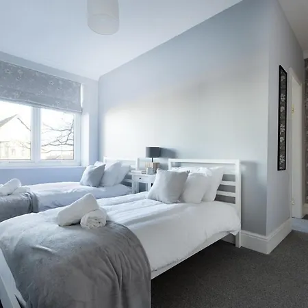 3 Bed, Central, Parking, Conference Centre 5 Mins- The Hub Сasa de vacaciones *