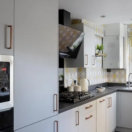 Сasa de vacaciones 3 Bed, Central, Parking, Conference Centre 5 Mins- The Hub Harrogate