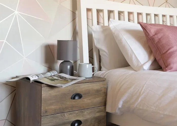 Semesterbostad 3 Bed, Central, Parking, Conference Centre 5 Mins- The Hub Harrogate