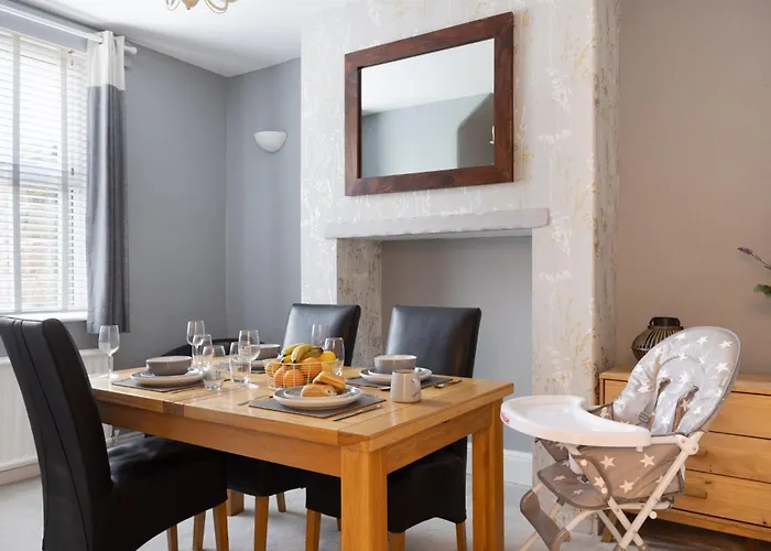 3 Bed, Central, Parking, Conference Centre 5 Mins- The Hub Hébergement de vacances